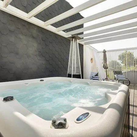 Hébergement de vacances House With A Terrace, Whirlpool, Wrzosowo (Kamien)
