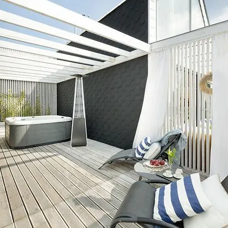House With A Terrace, Whirlpool, Hébergement de vacances